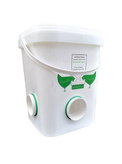 Mangiatoia Automatica per Polli