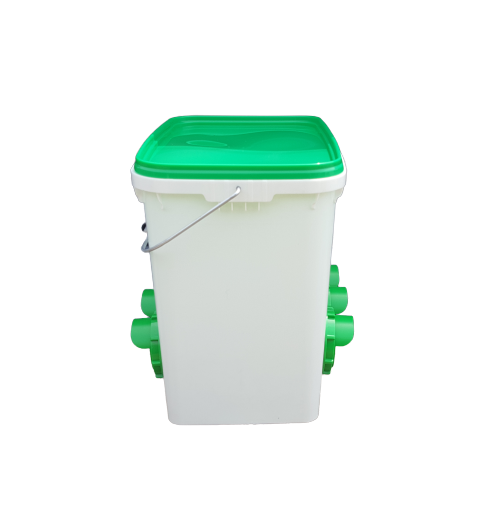 mangiatoia per uccelli